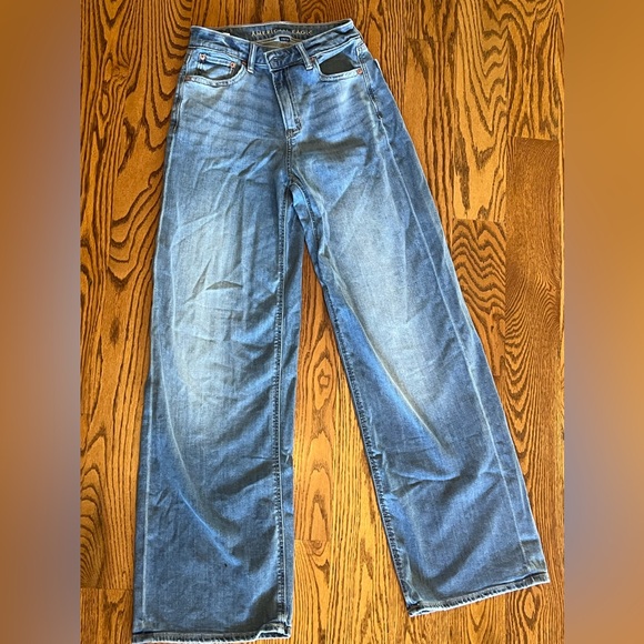 American Eagle Super High Rise Baggy Wide Leg Jeans- Size 00 Long - Picture 5 of 11